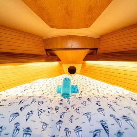 ホテル Fortuna In Boat マリーナ・ディ・カメロータ エクステリア 写真